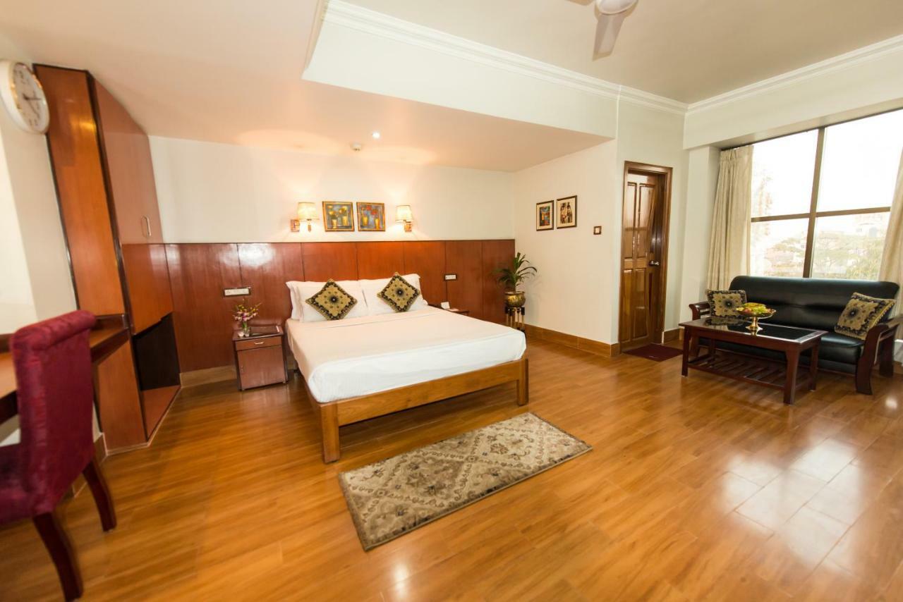The Classic Hotel Imphal Exterior photo