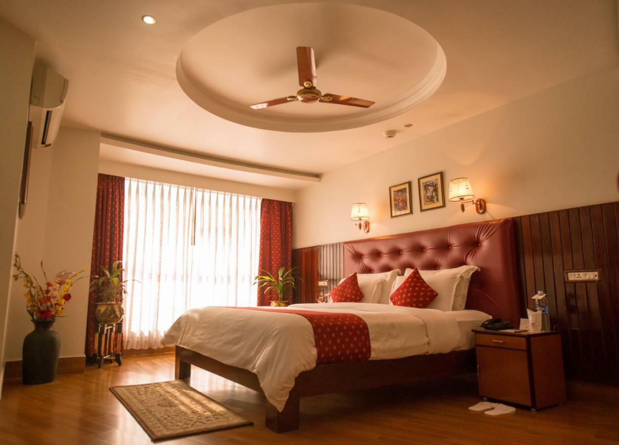 The Classic Hotel Imphal Exterior photo