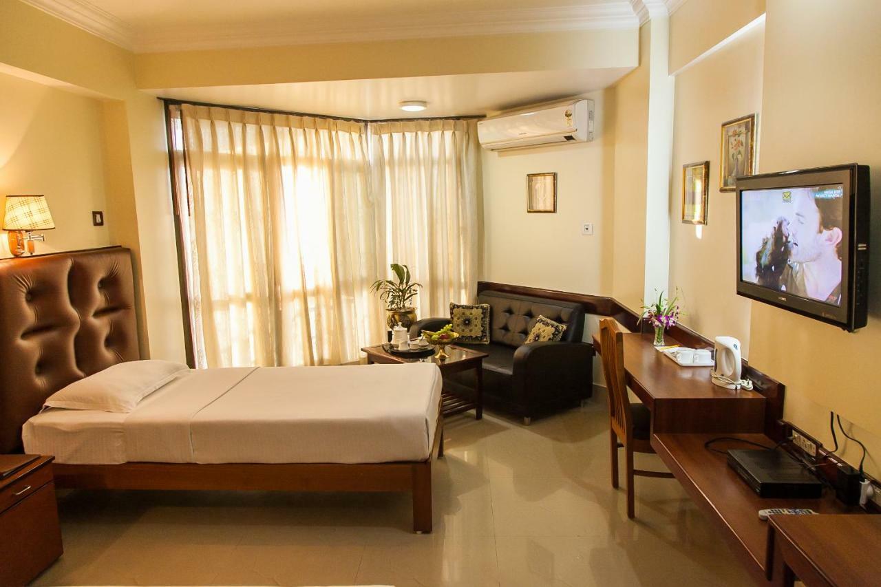 The Classic Hotel Imphal Exterior photo