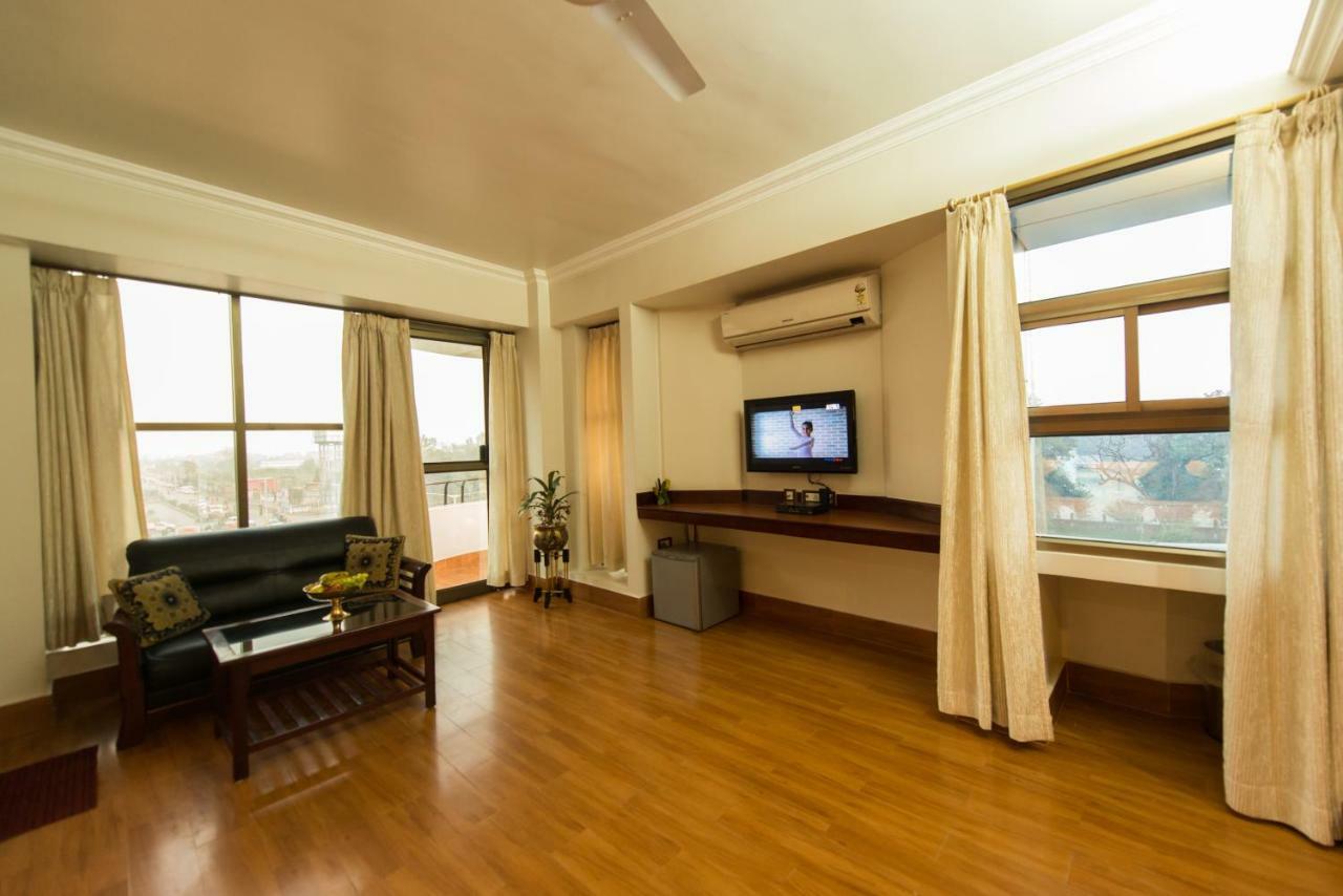 The Classic Hotel Imphal Exterior photo