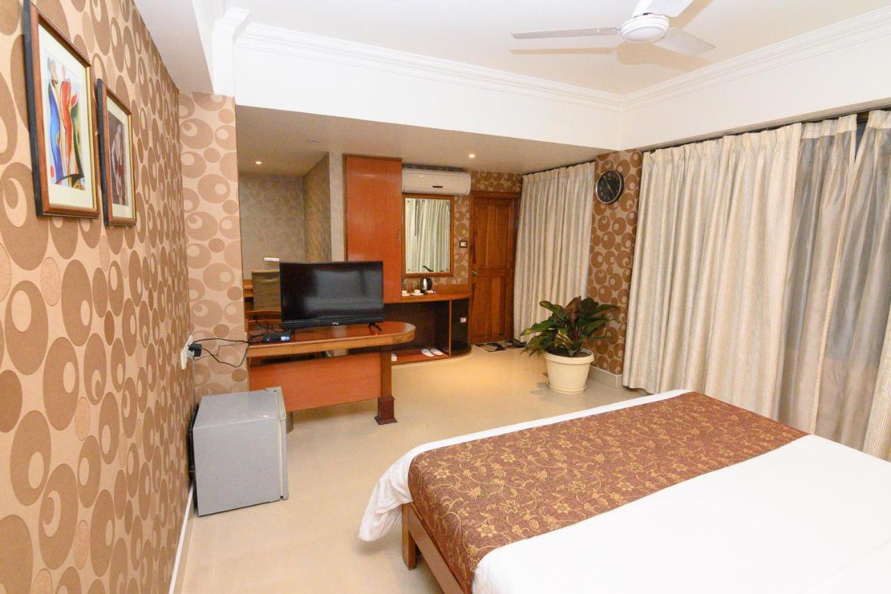 The Classic Hotel Imphal Exterior photo